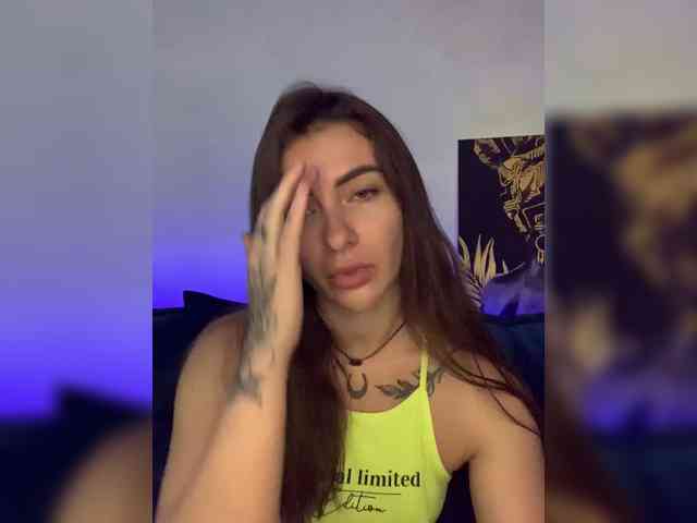 WILDGIRL webcam