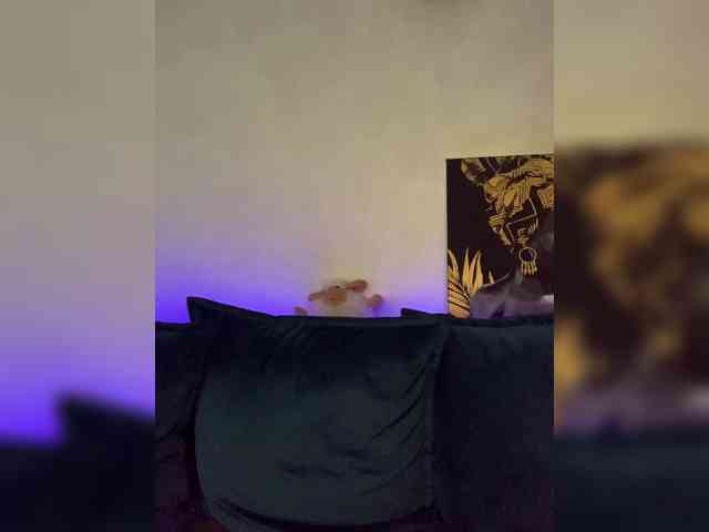 WILDGIRL webcam