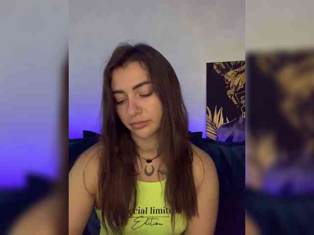 WILDGIRL webcam
