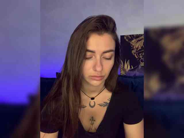 WILDGIRL webcam