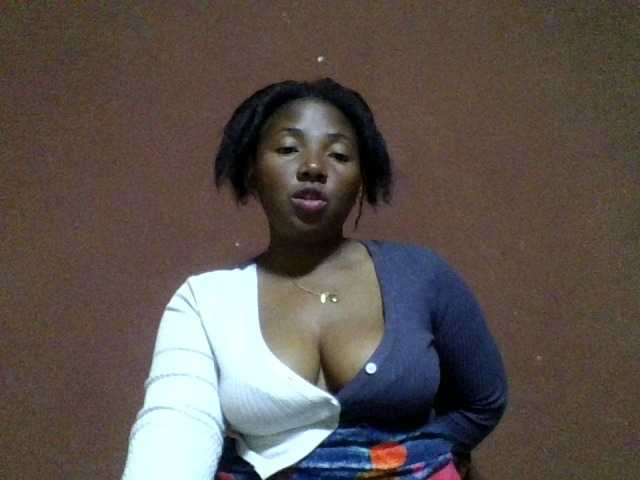Eliame12 webcam