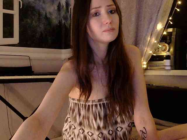 Emily_Silence webcam