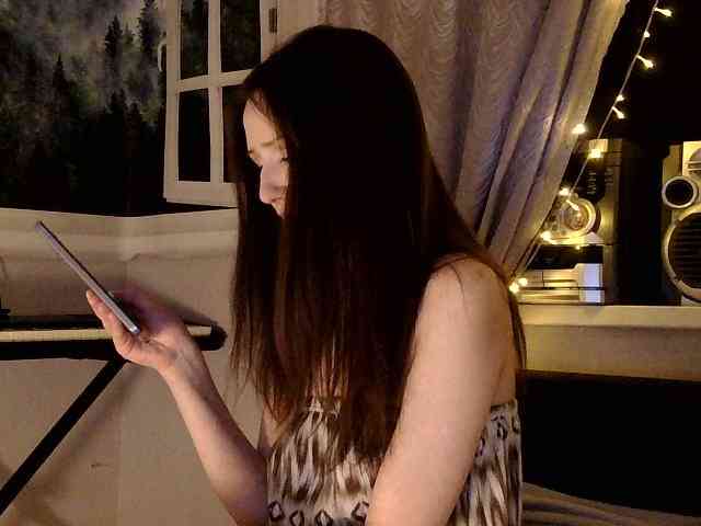 Emily_Silence webcam