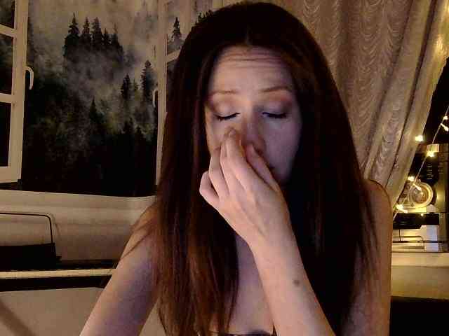 Emily_Silence webcam