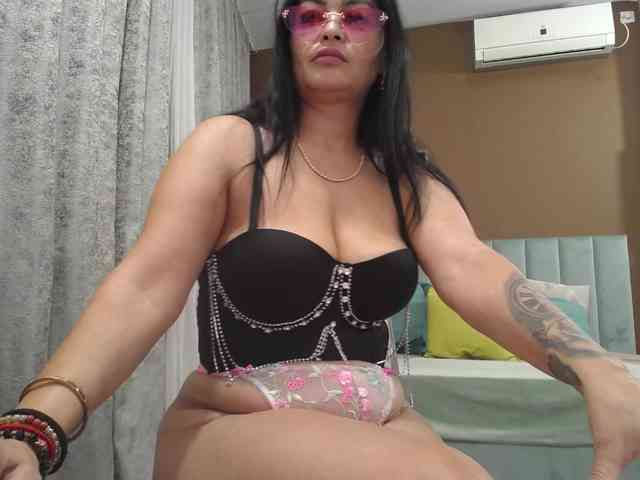 Rebecablackx webcam