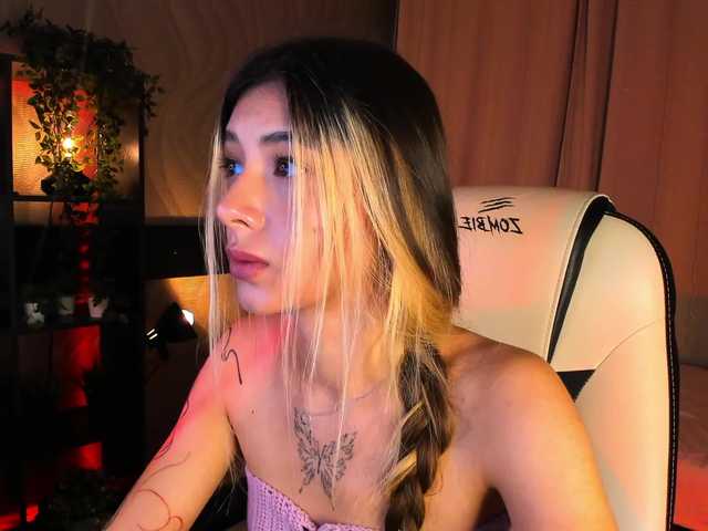 DarlaBelle webcam