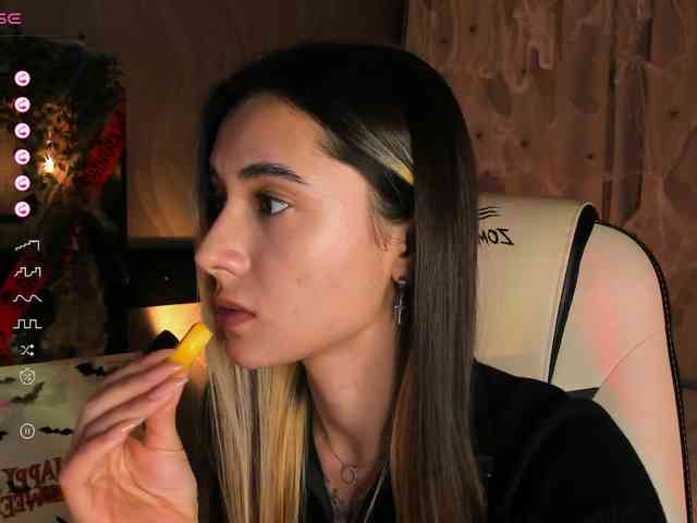 DarlaBelle webcam