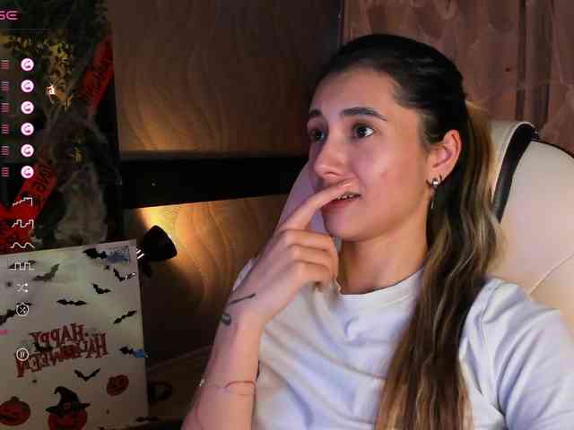 DarlaBelle webcam