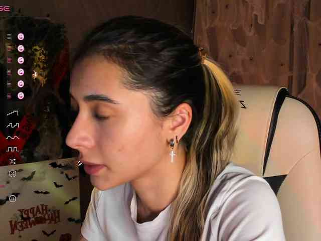 DarlaBelle webcam