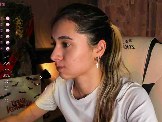 DarlaBelle webcam