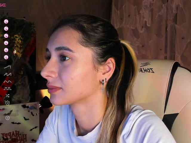 DarlaBelle webcam