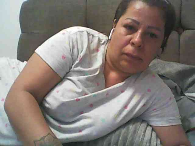 Tyara13 webcam