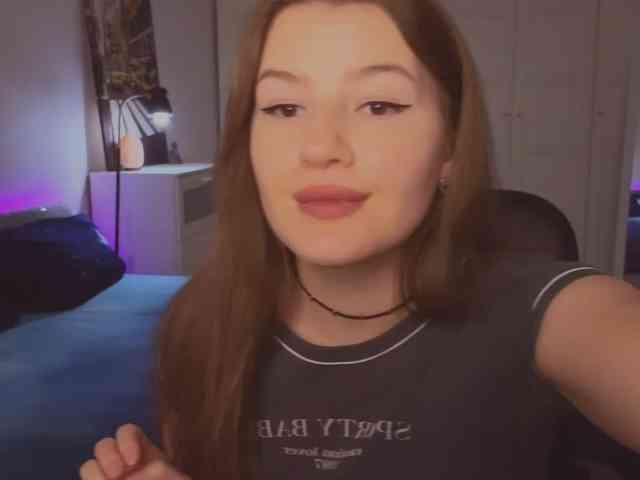 Alwaysfrida webcam