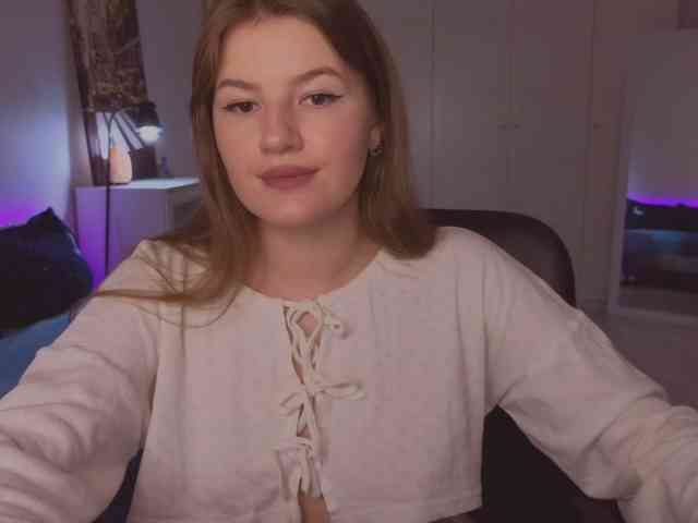 Alwaysfrida webcam