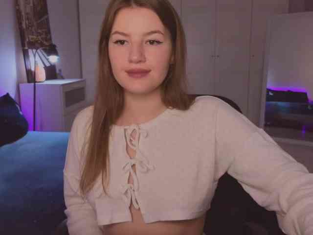 Alwaysfrida webcam