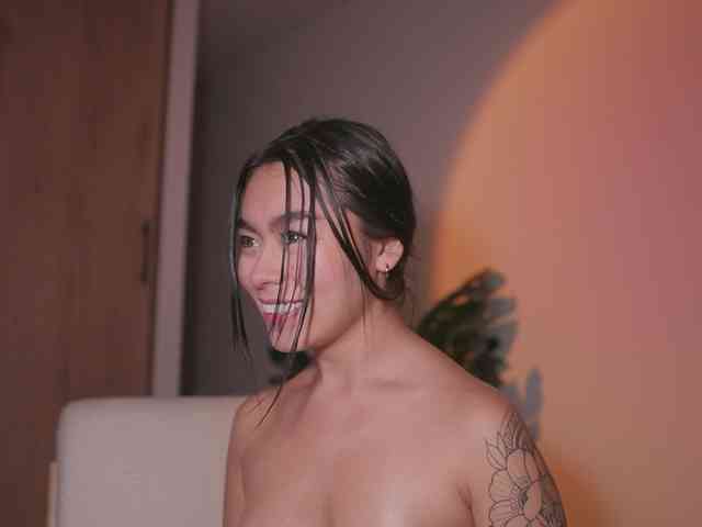 GigiLee webcam