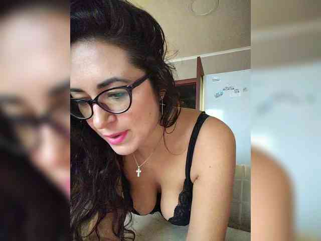 AlicaLovely webcam