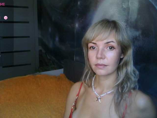 Red_Rose_98 webcam