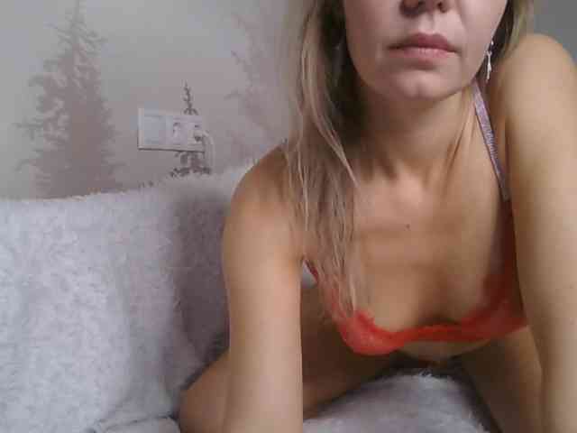 Red_Rose_98 webcam