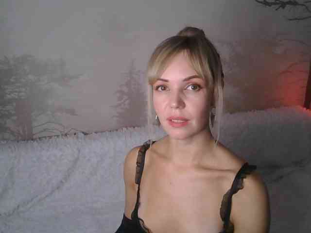 Red_Rose_98 webcam