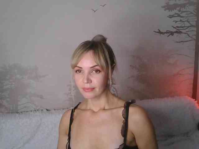 Red_Rose_98 webcam