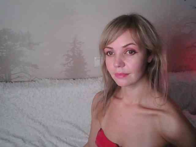 Red_Rose_98 webcam