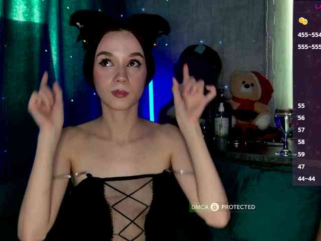 AlNikaaa webcam