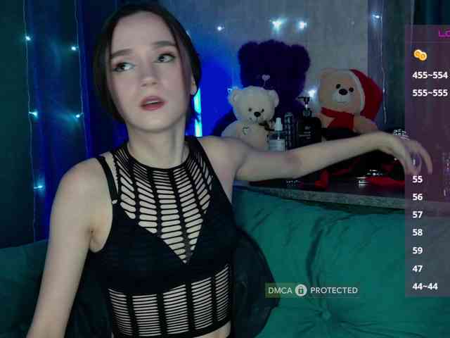 AlNikaaa webcam