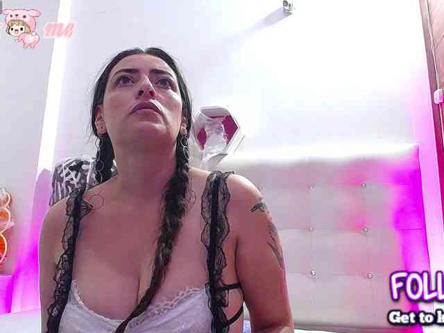 Horny-juliette webcam