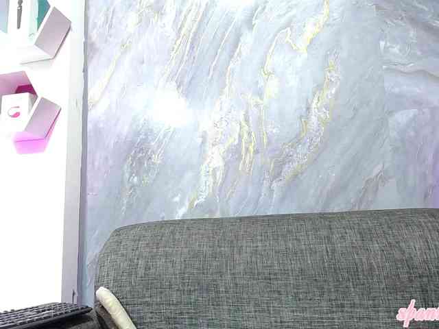Horny-juliette webcam