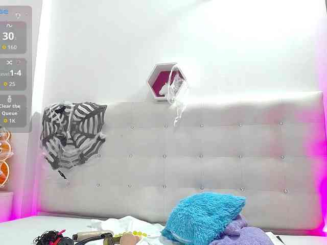 Horny-juliette webcam