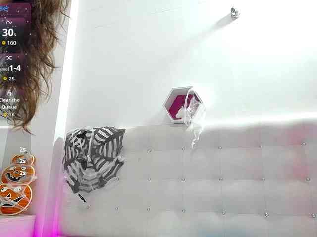 Horny-juliette webcam