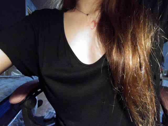 AllieSpankalot webcam