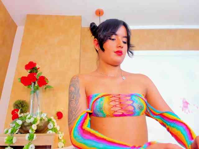 Emiily-Thompson webcam