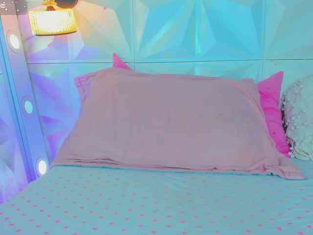 cutelatinaxxx webcam