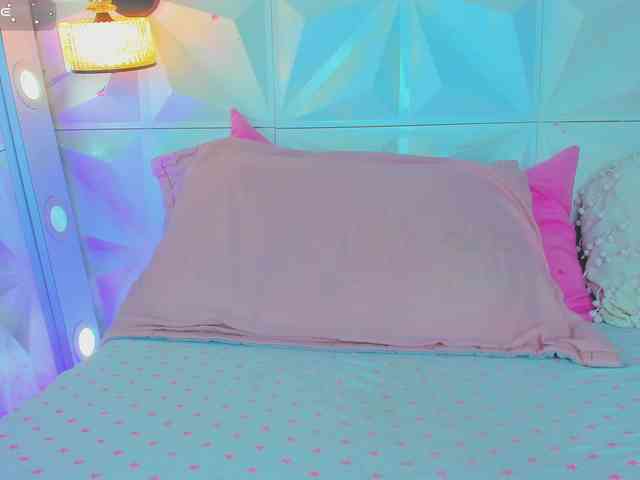 cutelatinaxxx webcam