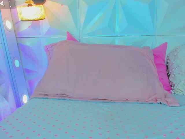 cutelatinaxxx webcam