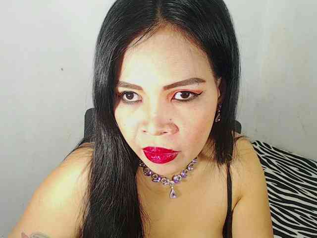 PinaySweetMommyxx webcam