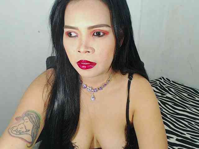 PinaySweetMommyxx webcam