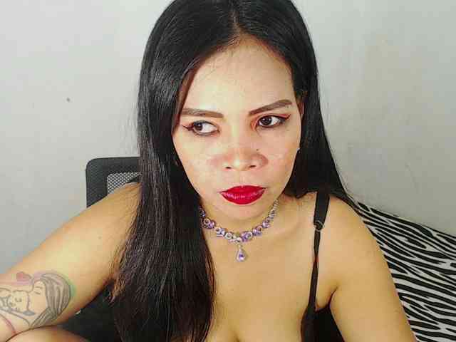 PinaySweetMommyxx webcam