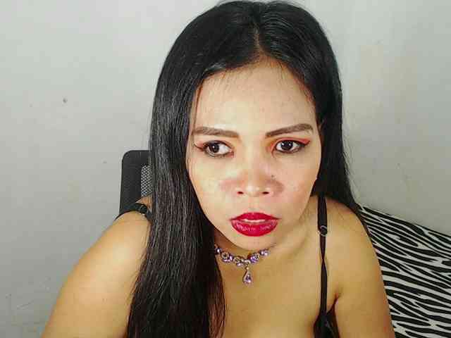 PinaySweetMommyxx webcam
