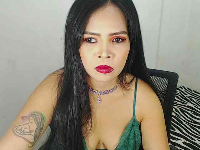 PinaySweetMommyxx webcam