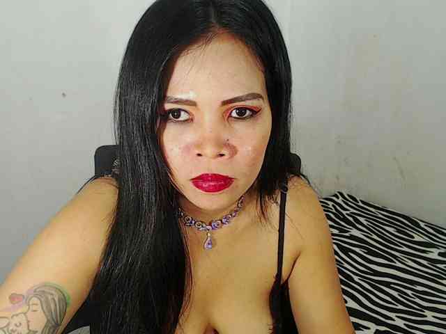PinaySweetMommyxx webcam