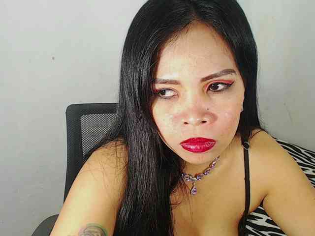 PinaySweetMommyxx webcam