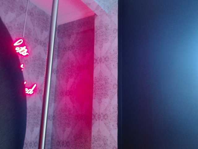 CrystalBrooke3x Live Cam on BongaCams