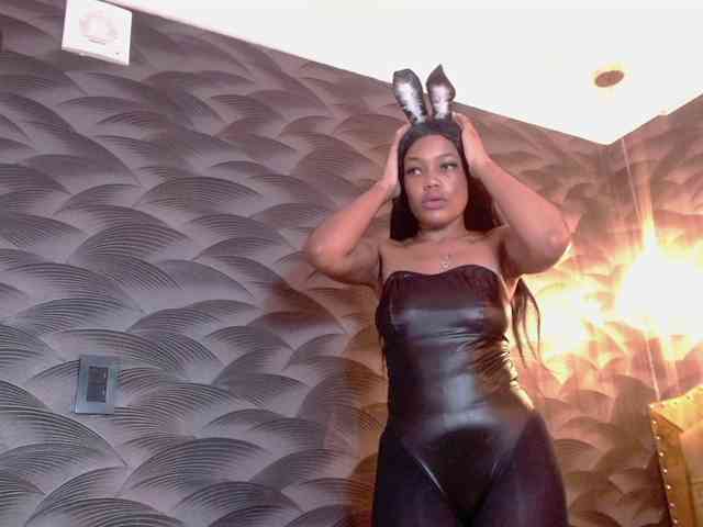 CrystalBrooke3x webcam