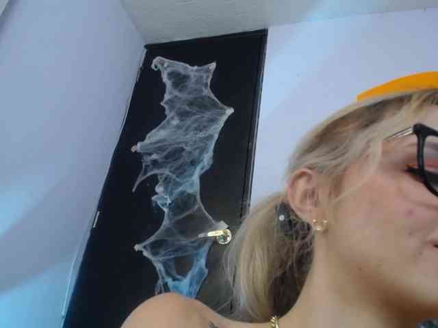 lucyPrncess webcam