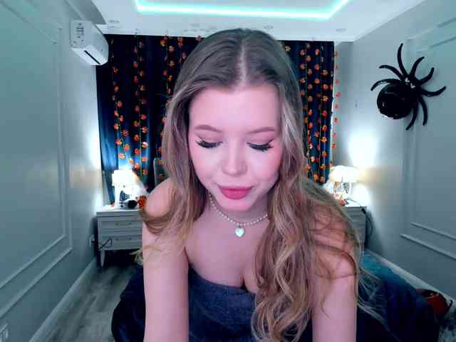 GlamorousGirl webcam
