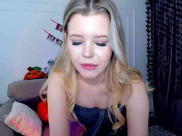 GlamorousGirl webcam