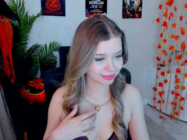 GlamorousGirl webcam